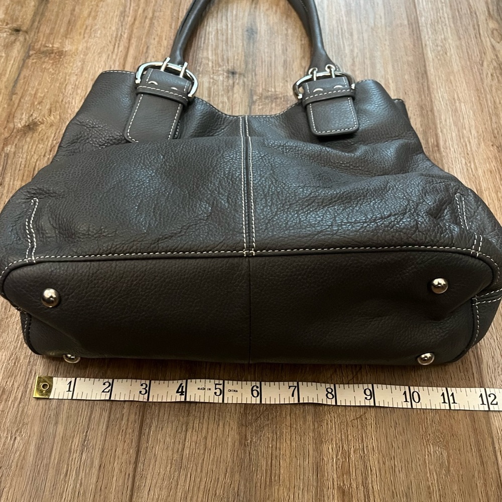 Gray Leather Tignanello Shoulder Bag with Silver Buckles - Picture 9 of 10